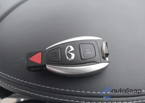 2017 Infiniti Qx30 Premium z USA, uszkodzony, nr VIN SJKCH5CR1HA031046